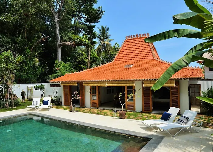 Lata Villa