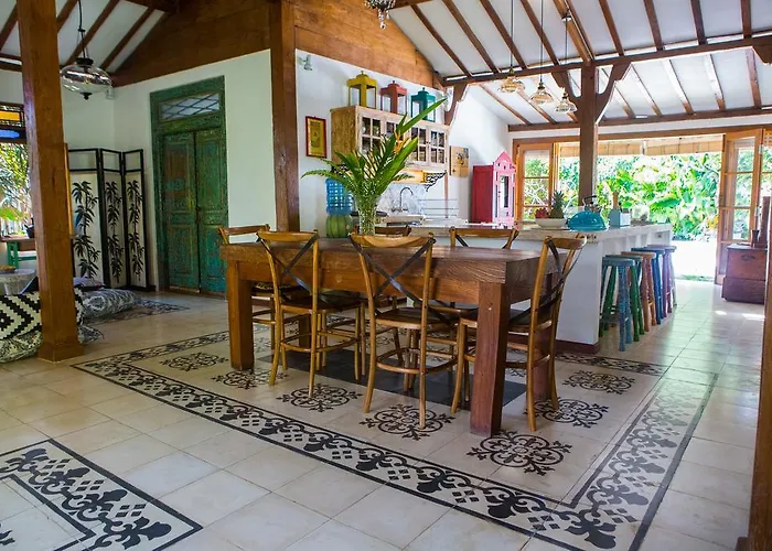 Lata Villa