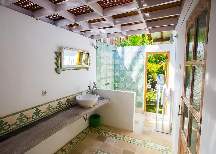 Lata Villa *