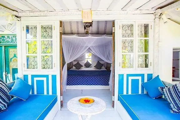 Lata Villa